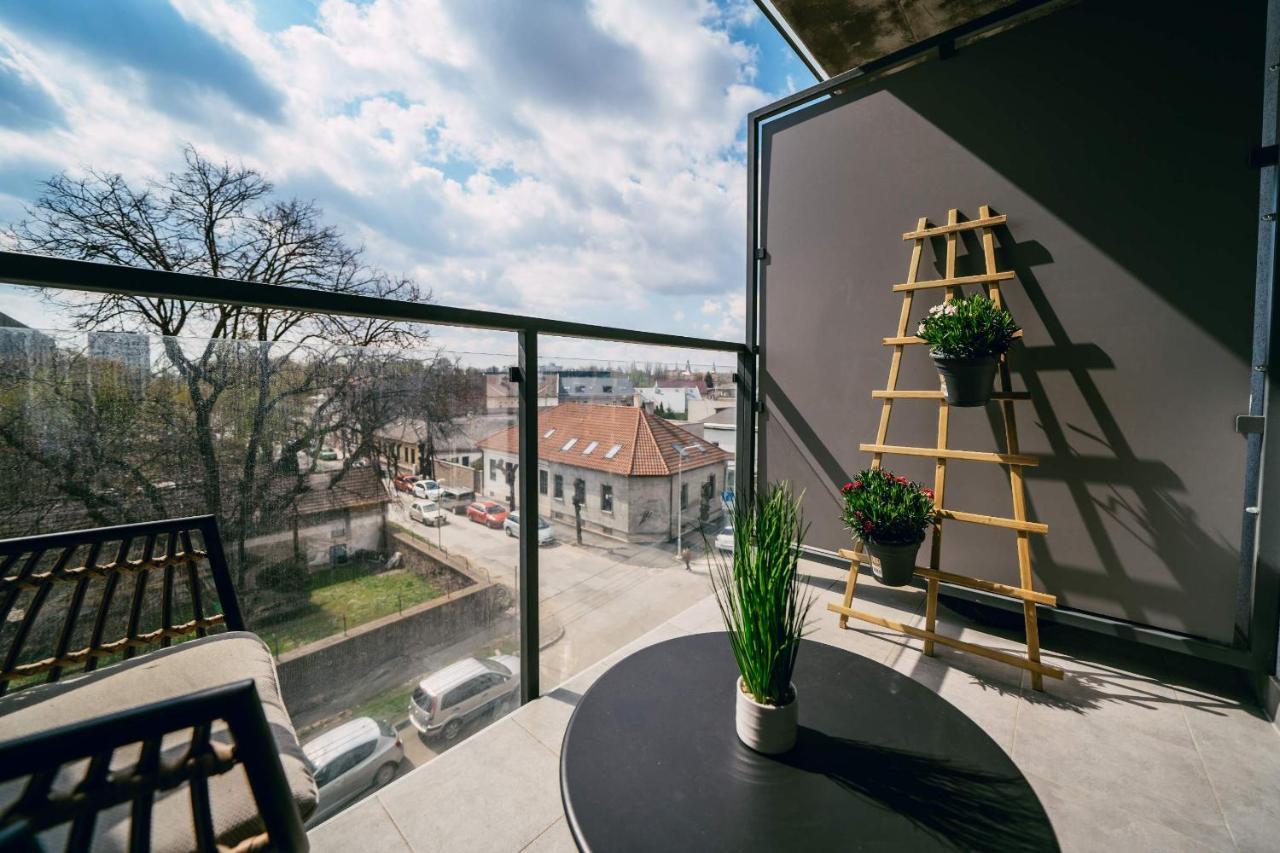 Luxury Apartment W. City Views In Kosice Old Town Dış mekan fotoğraf